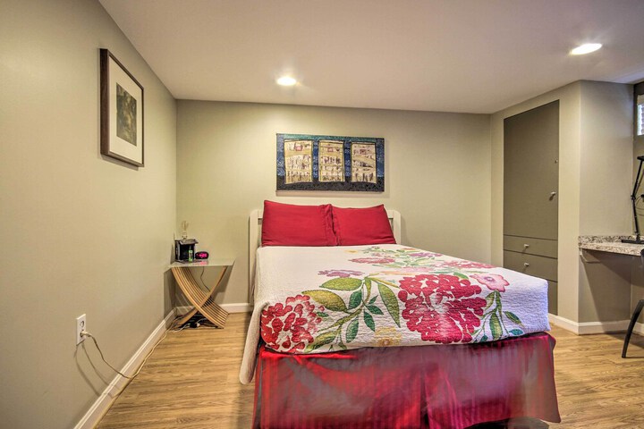 Harpers Ferry Apartment w / Private Pool & Hot Tub!