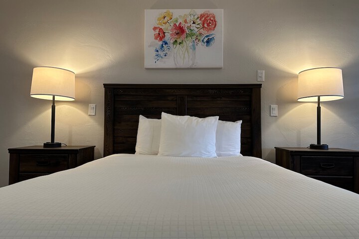 Room 13 of 34