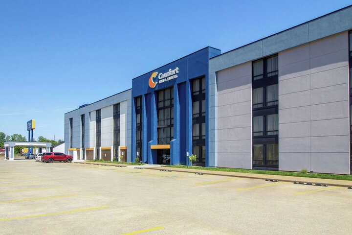 Comfort Inn & Suites Evansville Airport