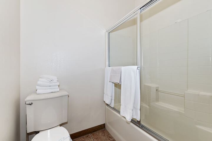 Robinhood Resort