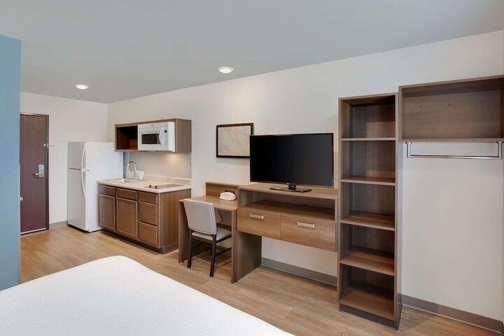 Room 21 of 27