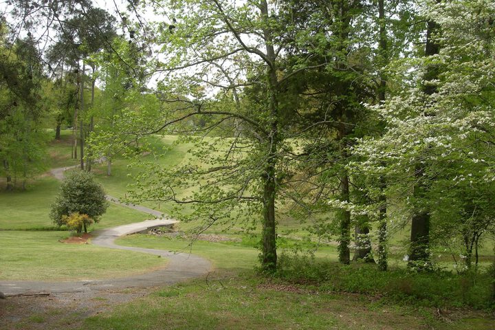 Baneberry Golf and Resort