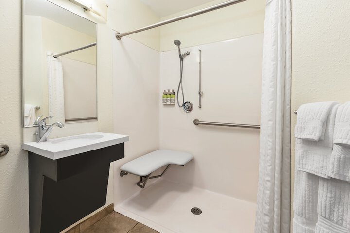 Candlewood Suites Rocky Mount by IHG