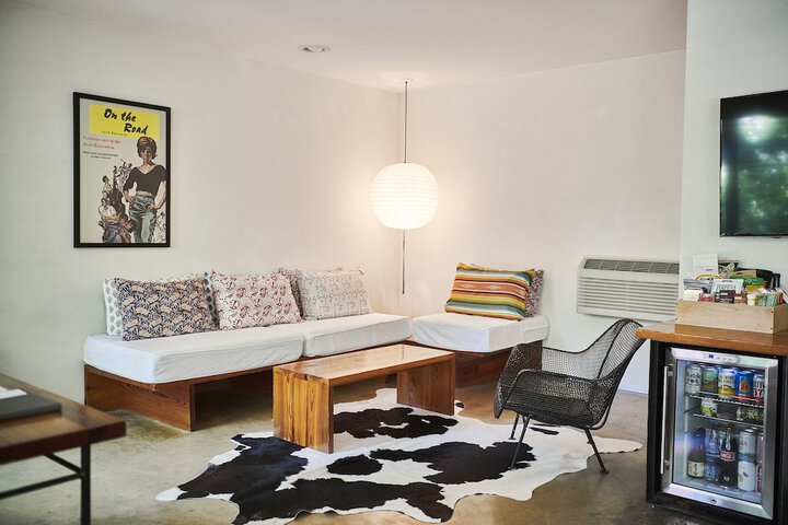 Room 20 of 34