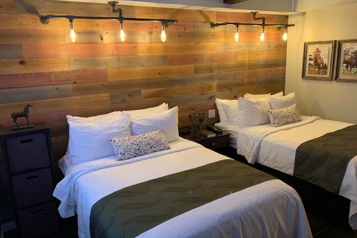Cedar Stables Inn and Suites