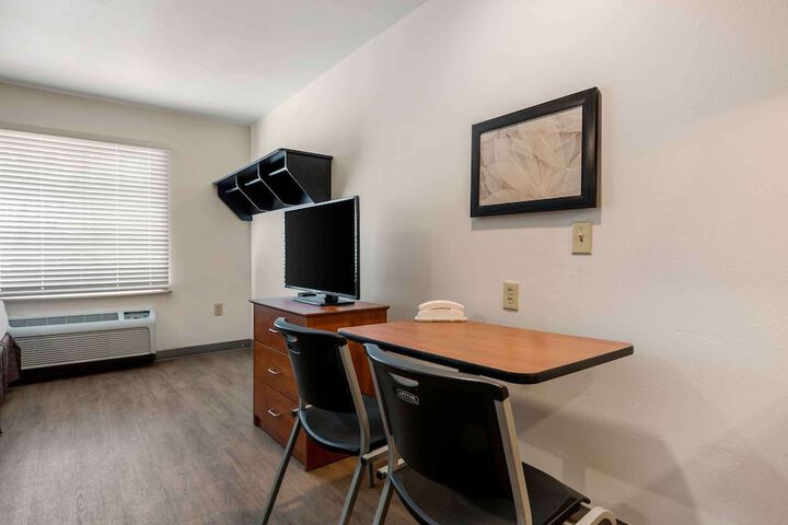 Extended Stay America Select Suites - Orlando - East