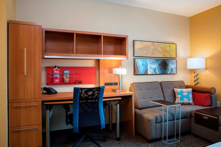 Room 30 of 68