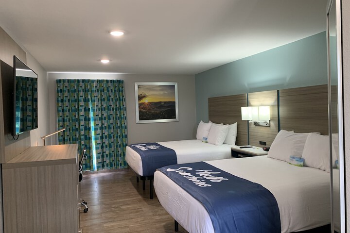 Room 14 of 18