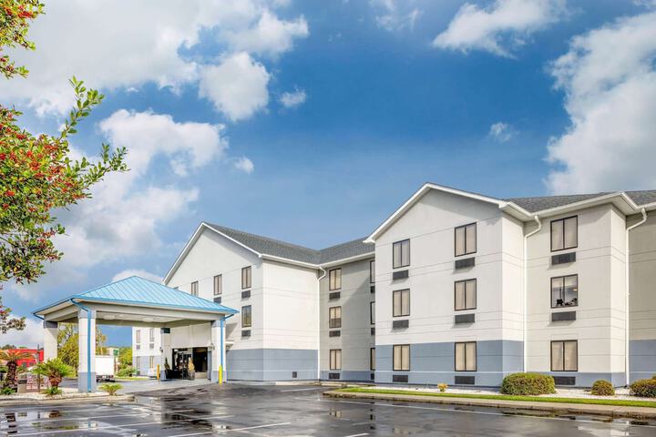 Hotel 2 of 24