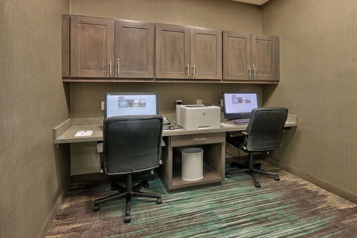 Business Center 34 of 35