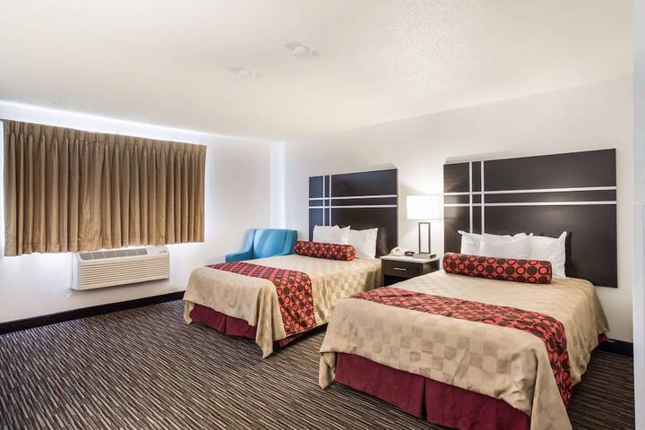 Americas Best Value Inn Charlotte MI