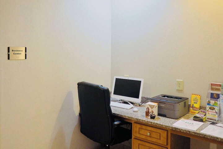 Business Center 47 of 47