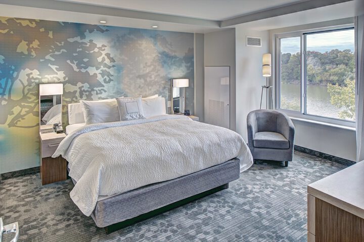 Room 21 of 42
