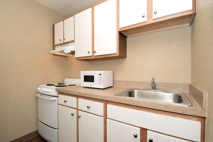 Extended Stay America Select Suites St. Louis Earth City