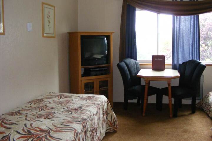 Room 21 of 29