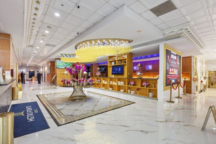 Metro Points Hotel