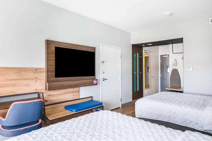 Room 33 of 57