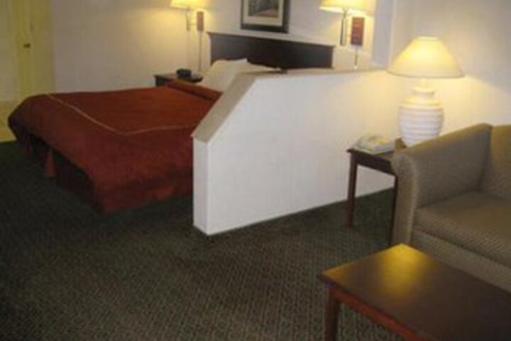 Room 15 of 24