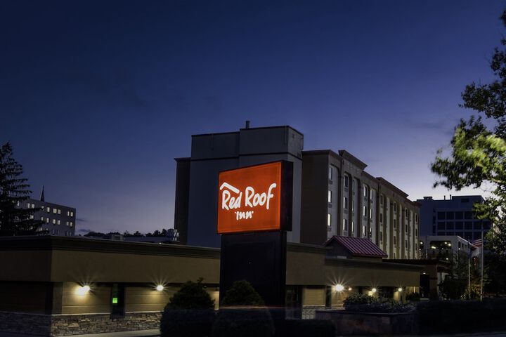 Hotel 6 of 37