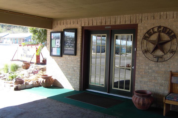 Hotel 6 of 70