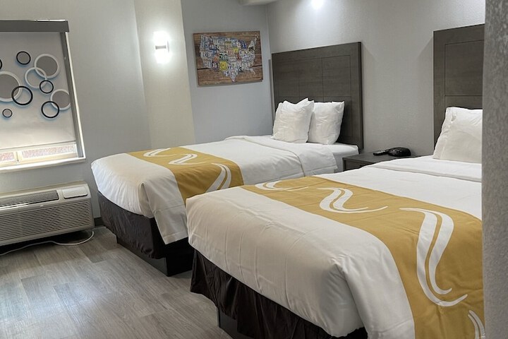 Room 28 of 54