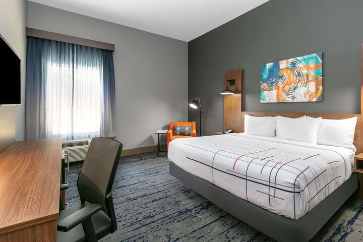 Room 16 of 31