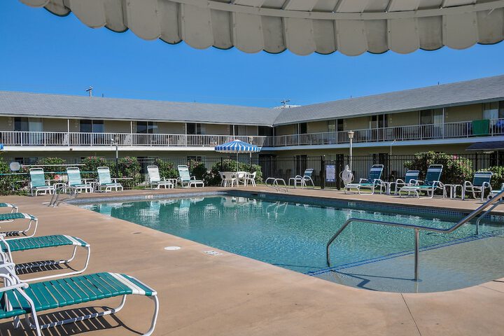 Friendship Oceanfront Suites