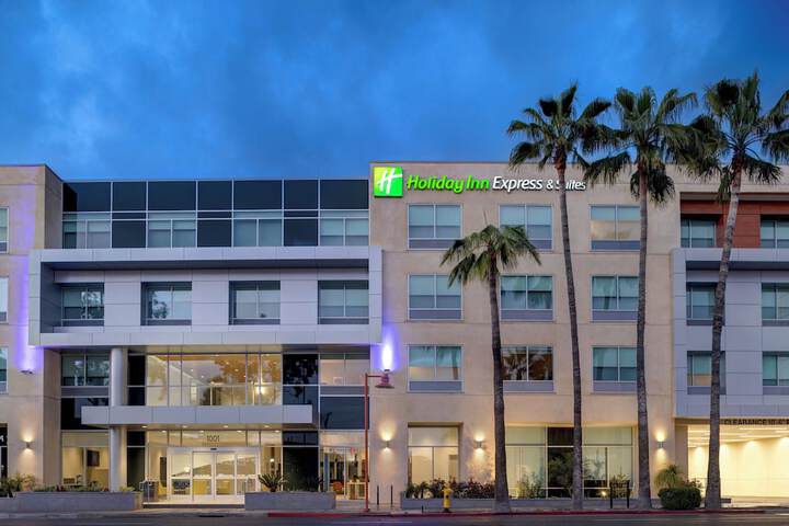 Hotel 4 of 85