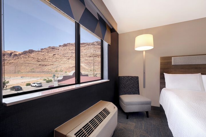 Holiday Inn Express & Suites Moab by IHG
