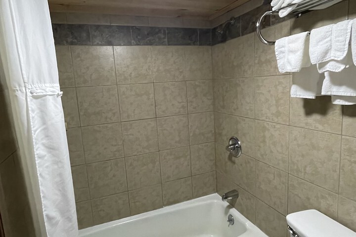 Room 17 of 79