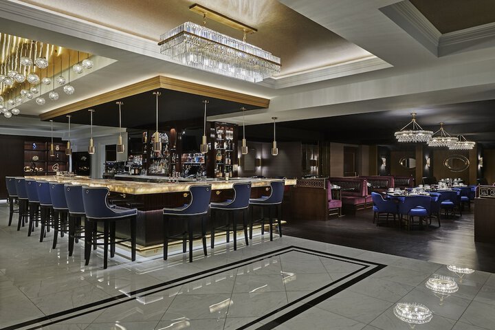 Lounge 56 of 60