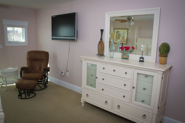 Room 79 of 373