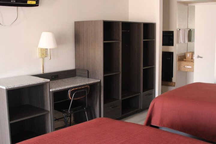 Room 14 of 25