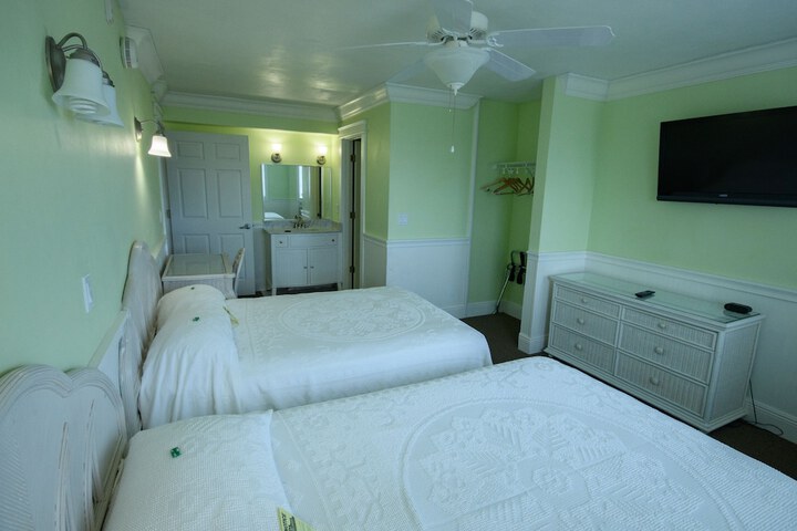 Edison Beach House