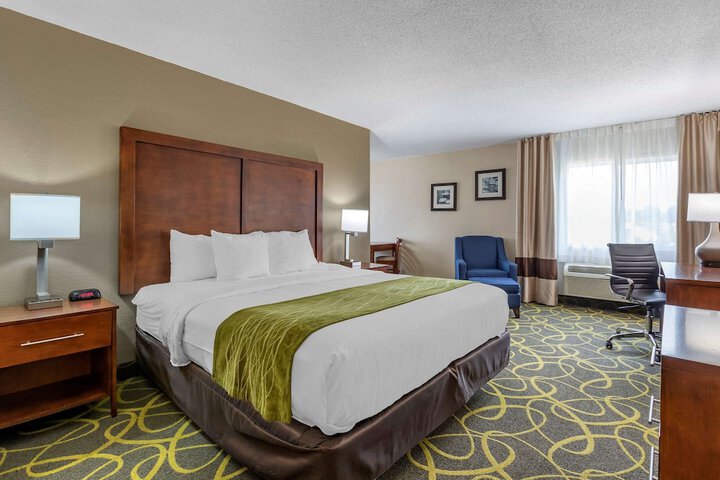 Room 21 of 38