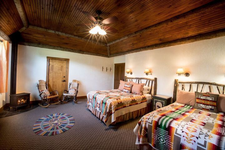 Room 9 of 35