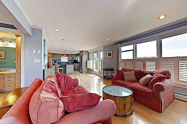 New Listing! Curtis House on the Cove 3 Bedroom Cottage