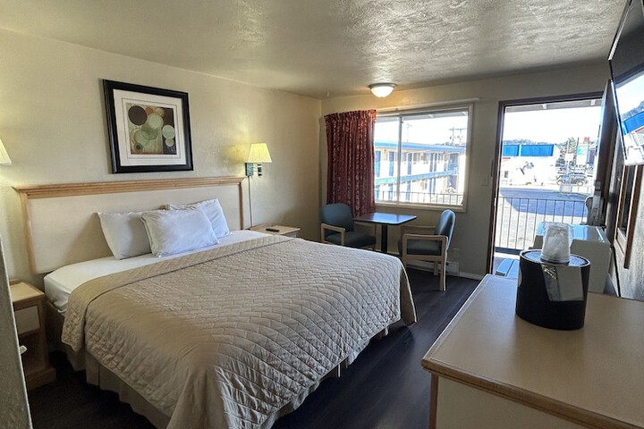 Room 14 of 19