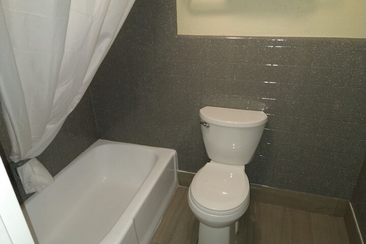 Room 27 of 32