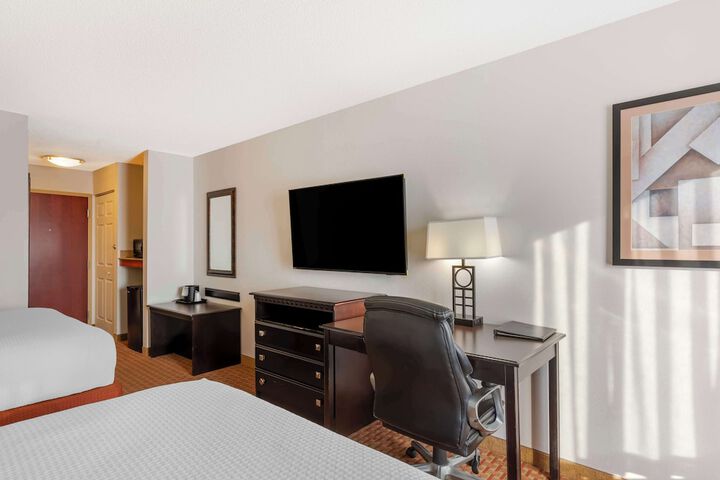 Room 25 of 31