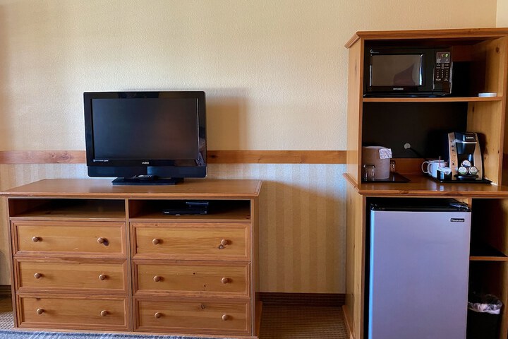 Room 69 of 100