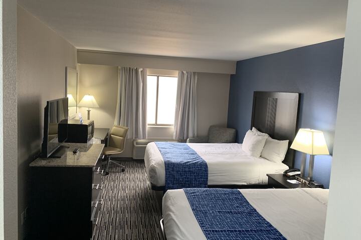 Room 13 of 21