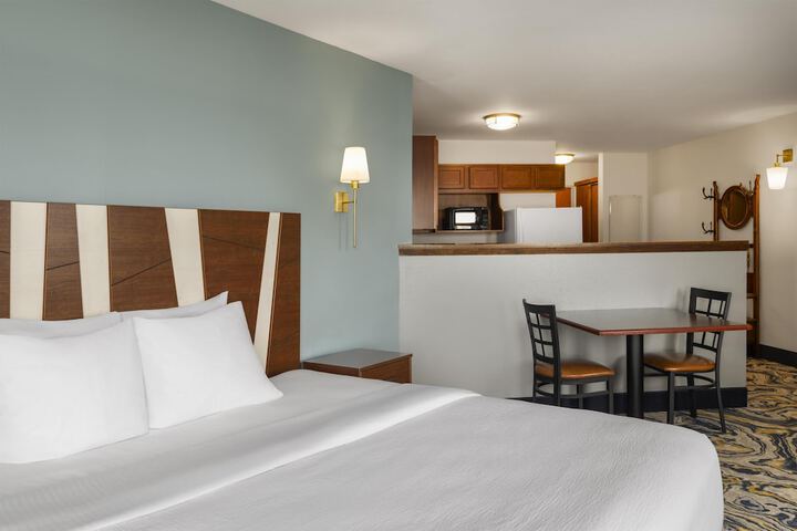 Hotel Chequamegon BW Signature Collection