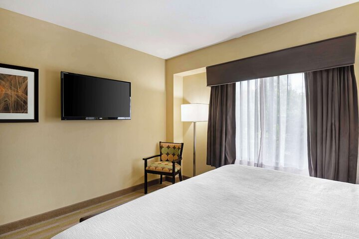 Room 15 of 34
