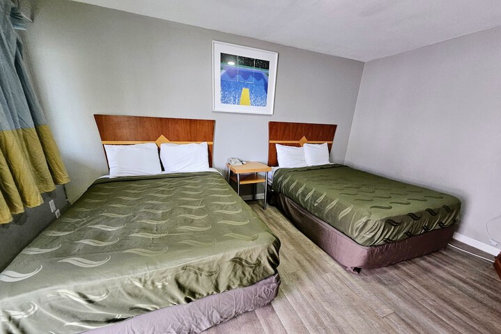 Room 16 of 27
