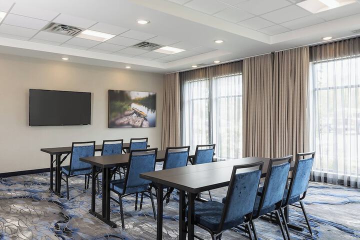 Fairfield Inn & Suites by Marriott Minneapolis North / Blaine
