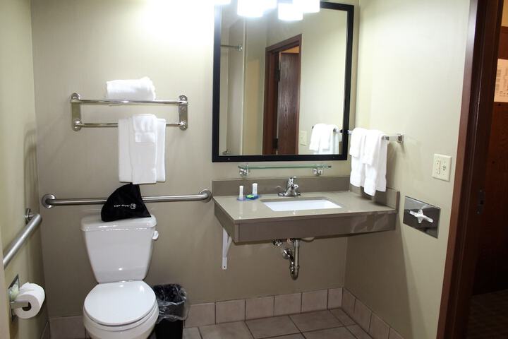 Room 8 of 23