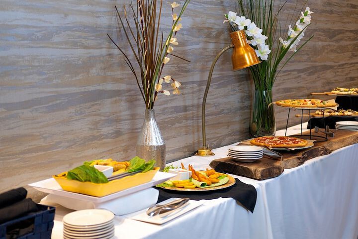 Dining 70 of 89