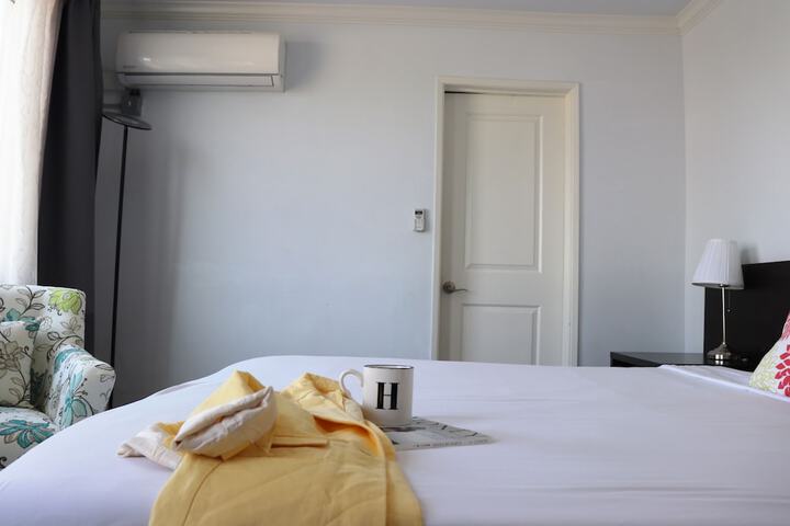 Room 18 of 27