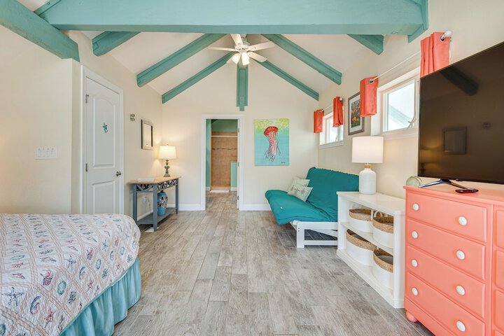 Cape Canaveral Cottage w / Pool - Walk to Beach!